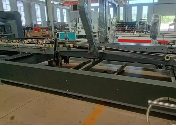 Automatic Box Folder Gluer Machine For Corrugated Carton Box 1600-2200